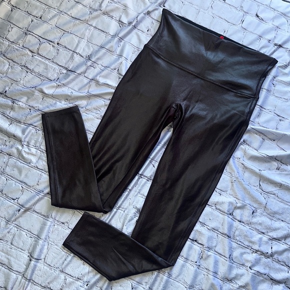 🖤SPANX Faux Leather Leggings🖤 - Picture 2 of 16